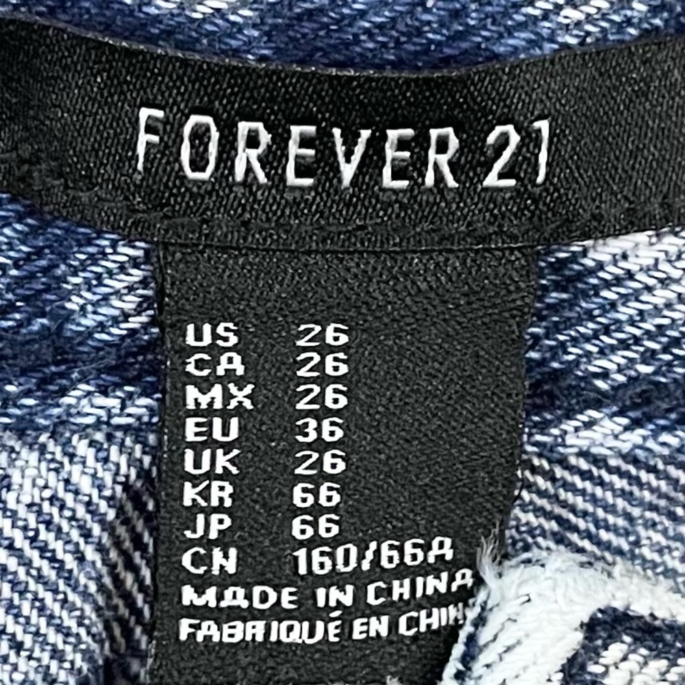 FOREVER 21 Acid Wash Distressed Serape Stripes Blue Denim Jean Shorts 26 - Picture 9 of 10